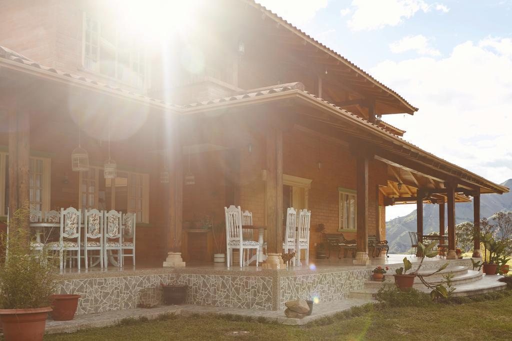 Villa Beatriz Lodge Vilcabamba Bagian luar foto